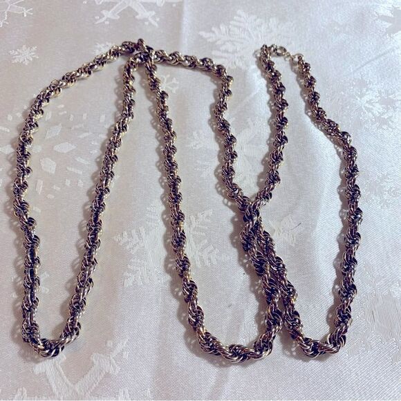 Classic Vintage Rope Chain Necklace 50”Gold Tone Extra Long Heavy Well Made - Picture 2 of 6